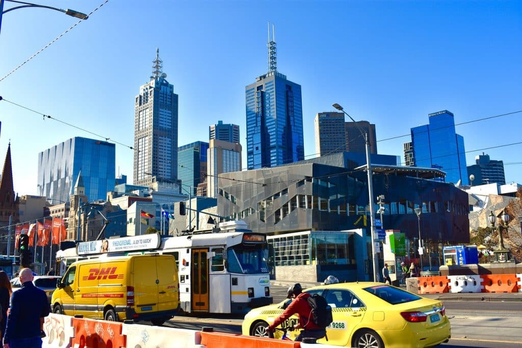DHL