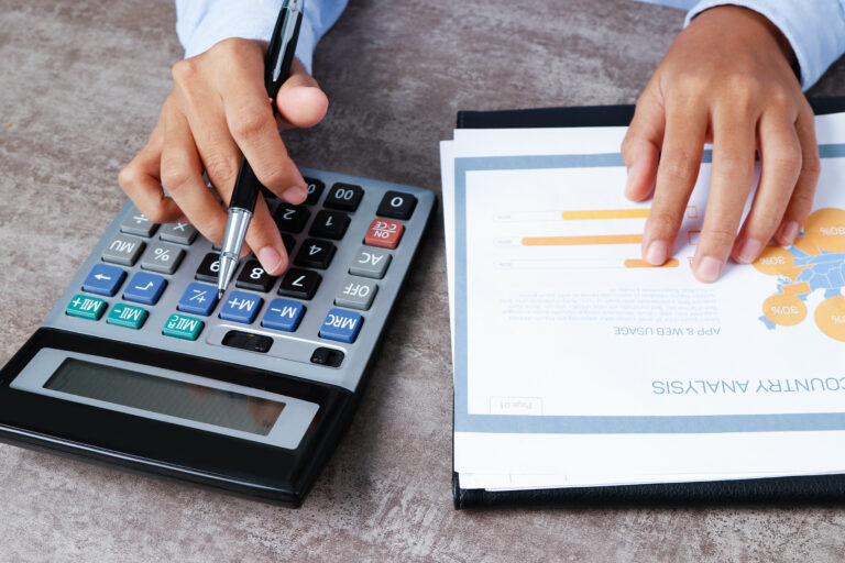 Comment définir et calculer efficacement le coût de production ?