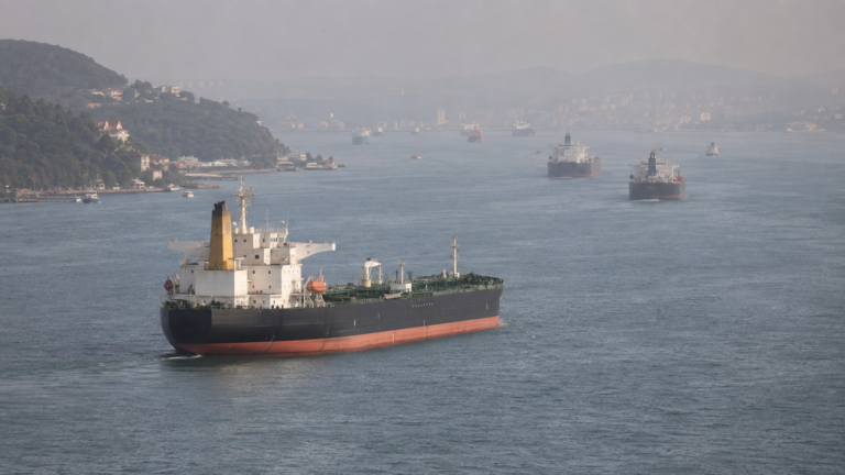 Ormuz bloqué, Rhin à sec : la supply chain fragilisée