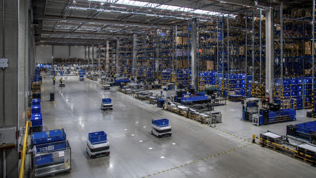 Industrie : les travailleurs numériques comblent le manque